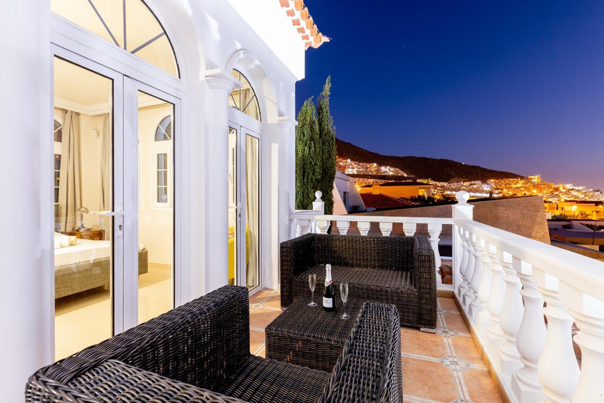 Villa Ocean Palm, Heated Pool! *